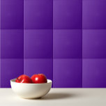 Azulejo Morado rico en color sólido<br><div class="desc">Diseño púrpura de color sólido.</div>