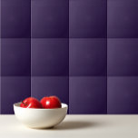 Azulejo Morado violeta sólido<br><div class="desc">Diseño violeta violeta de color sólido.</div>
