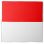 Azulejo Mosaico con bandera de Indonesia<br><div class="desc">Esta pieza decorativa con la bandera de Indonesia es una pieza audaz y versátil que celebra con gusto la identidad nacional. Con su llamativo diseño rojo y blanco, esta baldosa muestra la simplicidad y fuerza de la bandera de Indonesia de una manera que es perfecta para ambientes personales y públicos....</div>