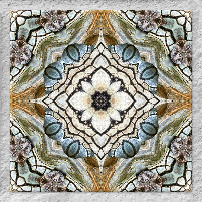 Azulejo Mosaico geométrico Impresión animal Tile cerámico (Ceramic tile featuring a geometric design based on original animal skin prints)