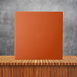 Azulejo Naranja quemado moderno color sólido plano<br><div class="desc">Presentamos nuestro moderno mosaico de cerámica de color sólido Naranja y rusto, una opción audaz y cautivadora para su espacio. Con su rico y cálido matiz naranja, esta baldosa aporta un toque de sofisticación moderna a cualquier habitación. Perfecto para hacer una declaración en su cocina, cuarto de baño o sala...</div>