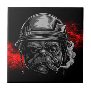 Azulejo Negrita, quirky y lista para la acción - Perro Pug