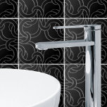 Azulejo Nilo De Patrón Sin Marea De Color Negro Y Plata<br><div class="desc">Elegante estampado celta sin fisuras para añadir un toque espiritual a su hogar.</div>