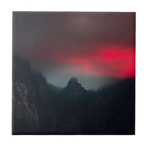 Azulejo Nubes, niebla y montañas ardiendo