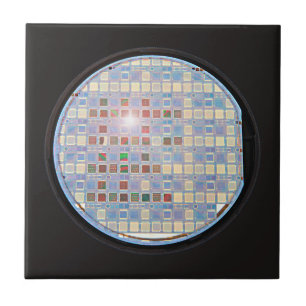 Azulejo Oblea de silicio en un chip con fondo negro