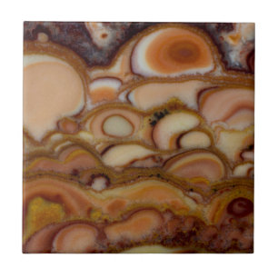 Azulejo Onyx con manchas marrones