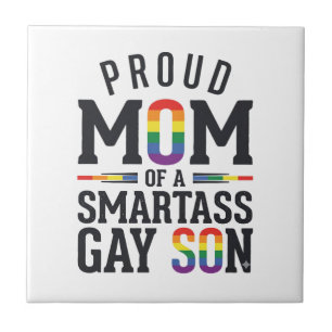 Azulejo Orgullosa madre de un hijo gay descarado camiseta 