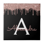 Azulejo Oro Rosa - Nombre de monograma del Purpurina negro<br><div class="desc">Oro Rosa - Nombre Monograma del Purpurina de espuma rosa y negra Rubor y Baldosas Cerámicas Iniciales. Esto hace que el dulce perfecto cumpleaños 16, boda, ducha de novia, aniversario, ducha de bebé o fiesta de soltera sea regalo para alguien que ama el lujo glam y los estilos de moda....</div>