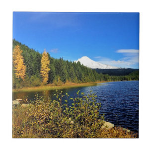 Azulejo Otoño en el lago Trillium, OR