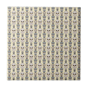 Azulejo Patrón de adorables búhos pequeños sobre amarillo 