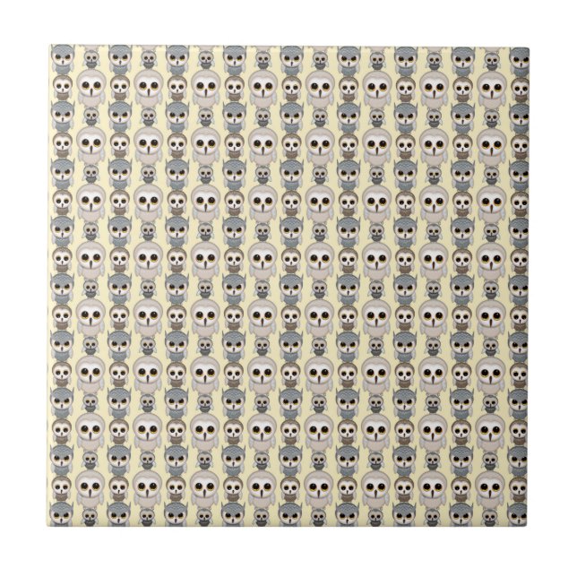 Azulejo Patrón de adorables búhos pequeños sobre amarillo  (Frente)