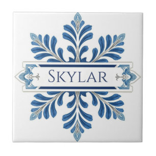 Azulejo Patrón de copo de nieve azul y blanco con nombre p