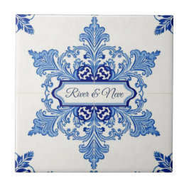 Azulejo Patrón de copo de nieve azul y blanco con nombre p