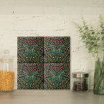Azulejo Patrón de flores silvestres de espina negra Willia<br><div class="desc">Esta cerámica decorativa presenta el patrón de la espina negra,  diseñado en 1892 por William Morris & Co. Morris fue un importante artista británico del movimiento de Artes y Artesanías,  conocido por sus intrincados diseños de flores silvestres y viñas. Varios florales se montan sobre un fondo oscuro.</div>