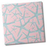 Azulejo Patrón de playa costera<br><div class="desc">Una bonita y moderna decoración rosa rosa y verde azulada de playa costera con estrellas de mar. ¡Cambia el color de fondo si quieres! Si quieres usar esta baldosa como una pequeña montaña o un trívet para una bebida o un plato.. o quieres ir grande con un chaparrón de cocina,...</div>