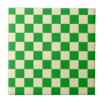 Azulejo Patrón de tablero de cheques retro verde fuera bla<br><div class="desc">Diseño Guay fresco de estampado a cuadros,  decoración moderna de diseño interior para casa,  sala de estar,  sala de guardería,  habitación para niños. Cortinas coloridas a cuadros,  alfombra,  estuche de teléfono. Idea de diseño de tendencia de los años 70 y 60. Verificadores blancos verdes y silenciosos</div>