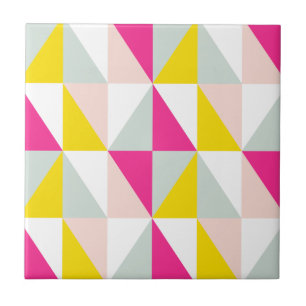 Azulejo Patrón de triángulos geométricos rosa y amarillo