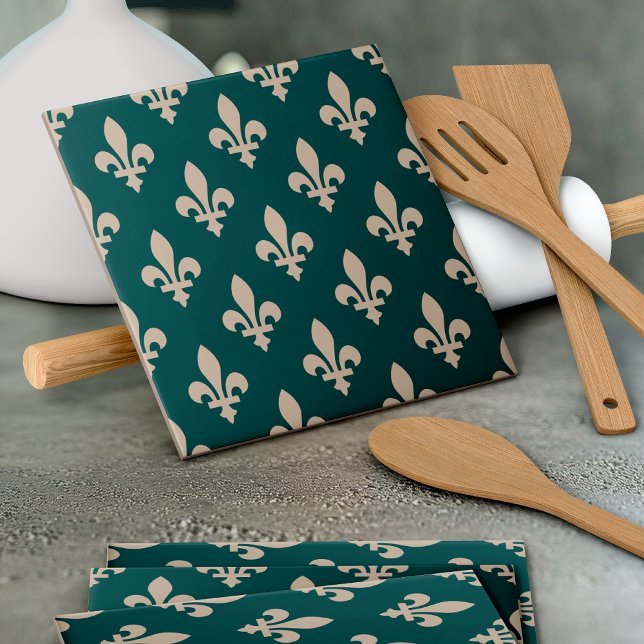 Azulejo Patrón Fleur de Lis, crema francesa real sobre ver (Subido por el creador)