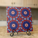 Azulejo Patrón geométrico del Mosaico Blanco Rojo Étnico<br><div class="desc">Este diseño de cerámica decorativa combina formas geométricas en azul,  rojo y blanco para crear un acento vibrante en cualquier habitación.</div>