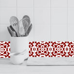 Azulejo Patrón Geométrico Rojo Y Blanco<br><div class="desc">Esta baldosa de cerámica roja y blanca presenta un moderno patrón de corazón de amor geométrico. Ideal para cocinas,  baños y chimeneas.</div>