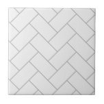 Azulejo Patrón Herringbone Tile de cerámica blanca<br><div class="desc">Las clásicas baldosas tradicionales de arenque nunca salen de su estilo,  como chispas de cocina,  baldosas de ducha,  baldosas de incandescencia de ducha,  baldosas decorativas independientes,  o baldosas de barra y pared. Inicia tu propio proyecto doméstico con fichas de acento para cualquier habitación.</div>