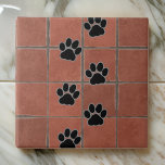 Azulejo Perro recorre el suelo de terracota sendero de pat<br><div class="desc">Impresiones de paja en el suelo de terracota El embaldosado cerámico es perfecto para cubrir mesas,  mostradores de recepción,  estantes,  pisos Puertas y paredes decorativas</div>