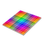 Azulejo Personalizado con placa arco iris<br><div class="desc">Este patrón de arcoiris es brillante y colorido,  con un efecto de textura clara. Es un patrón de cuadros vívido y vibrante que parece bonito como es o como fondo para tu texto y fotos.</div>