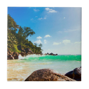 Azulejo Playa Tropical Island Getaway