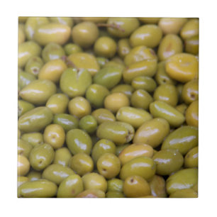 Azulejo Primer plano de aceitunas verdes