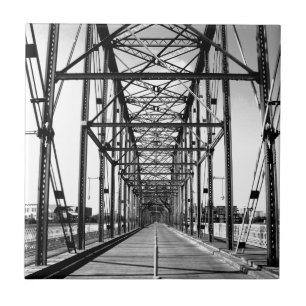 AZULEJO PUENTE DE LA CALLE DE LA NUEZ - CHATTANOOGA, TN
