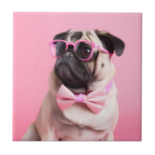 Azulejo pug dog wearing bow (Frente)