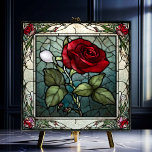 Azulejo Rosa roja con borde de ventilación 2 de aspecto de<br><div class="desc">La rosa roja con la cubierta cerámica de borde vitivinícola 2 de vidrio templado presenta una única rosa roja elegante sobre un fondo de gris azul con un borde de vid rosa. Esta baldosa presenta un aspecto de vidrieras antiguas de estilo Art Neveau. Este diseño también está disponible en una...</div>