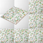 Azulejo Rosas de flores de maíz vintage y patrón de guisos<br><div class="desc">Se trata de una impresión digitalmente realzada derivada de un antiguo diseño impreso en bloque de tallos curvados del decenio de 1800, que produce una variedad de flores, entre ellas, flores de timbre, rosas y guisantes dulces. Impreso en lavanda, rojo, amarillo, azul y verde. Puede personalizar del color de fondo....</div>