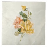 Azulejo Rosas de oro y salmón de la época en Marble BG<br><div class="desc">Elegantes rosas de color amarillo dorado y salmón pintados a mano y follaje verde sobre fondo de mármol.</div>