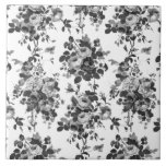 Azulejo Rosas románticos de la vieja época - Gris sobre bl<br><div class="desc">Elegante rosas de color gris monocromo de época y anticuado sobre fondo blanco.</div>