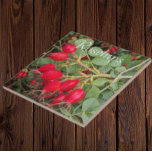 Azulejo Rosehips Botánico<br><div class="desc">Baldosas de cerámica de temática botánica que muestran una foto de Rosehips brillantes y rojas,  fruto de varias plantas Rosas. ¡Un bonito diseño floral! Seleccione su tamaño de mosaico. ¡Hace un gran trivet de cocina!</div>