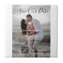 Azulejo Save the date simple minimal QR scan code details