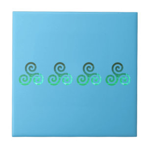 Azulejo Símbolo celta azul cielo verde de Triskele antiguo