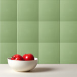 Azulejo Sólido verde liso<br><div class="desc">Diseño verde de sabio liso y liso.</div>