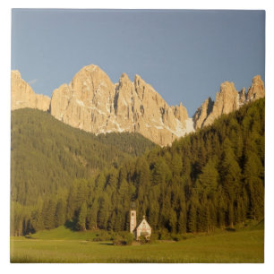 Azulejo St Giovanni, Val di Funes, Dolomitas, Italia