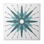 Azulejo Starburst turquesa y plateada<br><div class="desc">Baldosas modernas con un gran estallido retro turquesa audaz que sirve de punto focal, complementado con elementos modernos de diseño estelar de plata. Diseño celeste moderno y audaz en una paleta de colores turquesa y blanco. Un diseño de una colección de coordinación. Diseñado como plantilla, cree su propio diseño personalizado...</div>