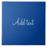 Azulejo Texto blanco sobre la plantilla de fondo azul<br><div class="desc">Texto del guión blanco sobre fondo azul. Esta es una plantilla,  lista para personalizar,  Añadir su propio texto.</div>