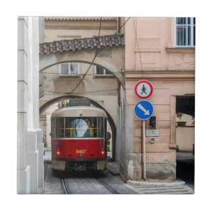 Azulejo Tranvía rojo en el casco antiguo de Praga - Repúbl