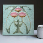 Azulejo Trio de Peonies Gibbons de Art Nouveau de los años<br><div class="desc">El hotel se encuentra en la pintoresca época del Art Nouveau, con nuestro impresionante trío de cerámica peonies de los años 1890. No se trata sólo de una decoración, sino también de un billete de ida y vuelta a una época de elegancia y encanto. Cada baldosa exhibe un magnífico trío...</div>