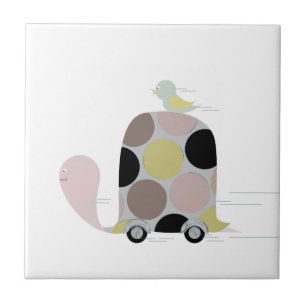 Azulejo Tuiteo en una montaña rusa de piedra