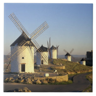 Azulejo UE, España, La Mancha, Consuegra. Molinos de vien