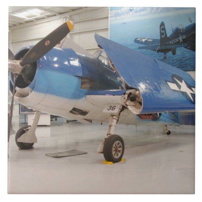 Azulejo Un avión de combate de la Segunda Guerra Mundial (Frente)