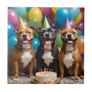 Azulejo Un Cumpleaños Muy Feliz de Staffy con Tarta,