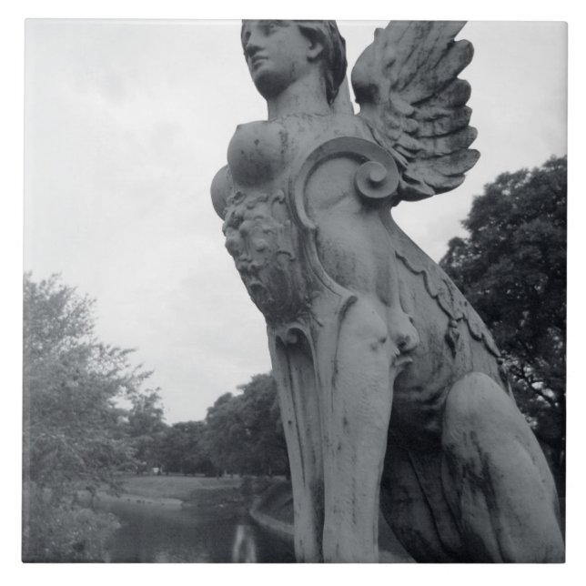 Azulejo Uruguay, Montevideo, Barrio Prado, mitológico (Frente)