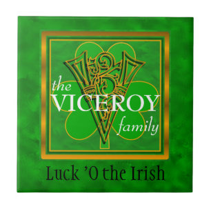 Azulejo V "Suerte de irlandés" Personalizado familiar Mono